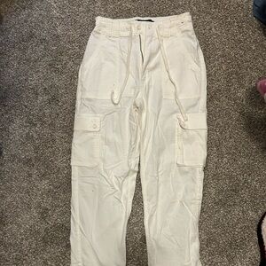Woman’s  White Cargo Pants